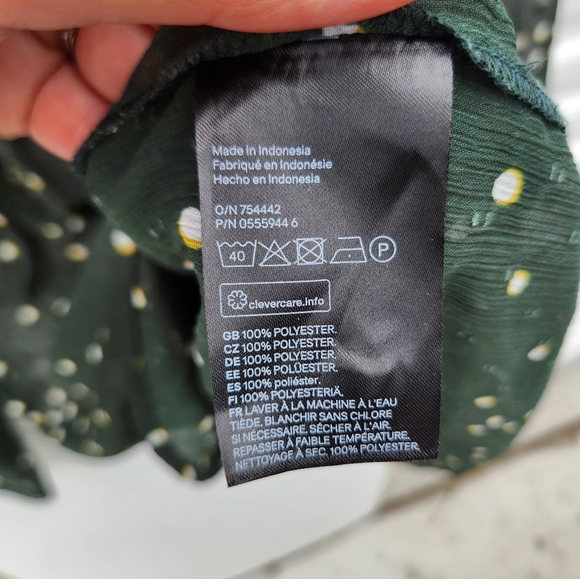 H&M Green Ruffled polka dots button-down blouse size 12 - Picture 5 of 6